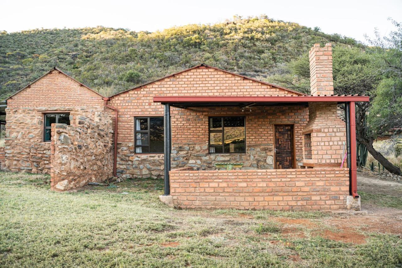 Otavi Vineyards Self-Catering & Camping Esterno foto